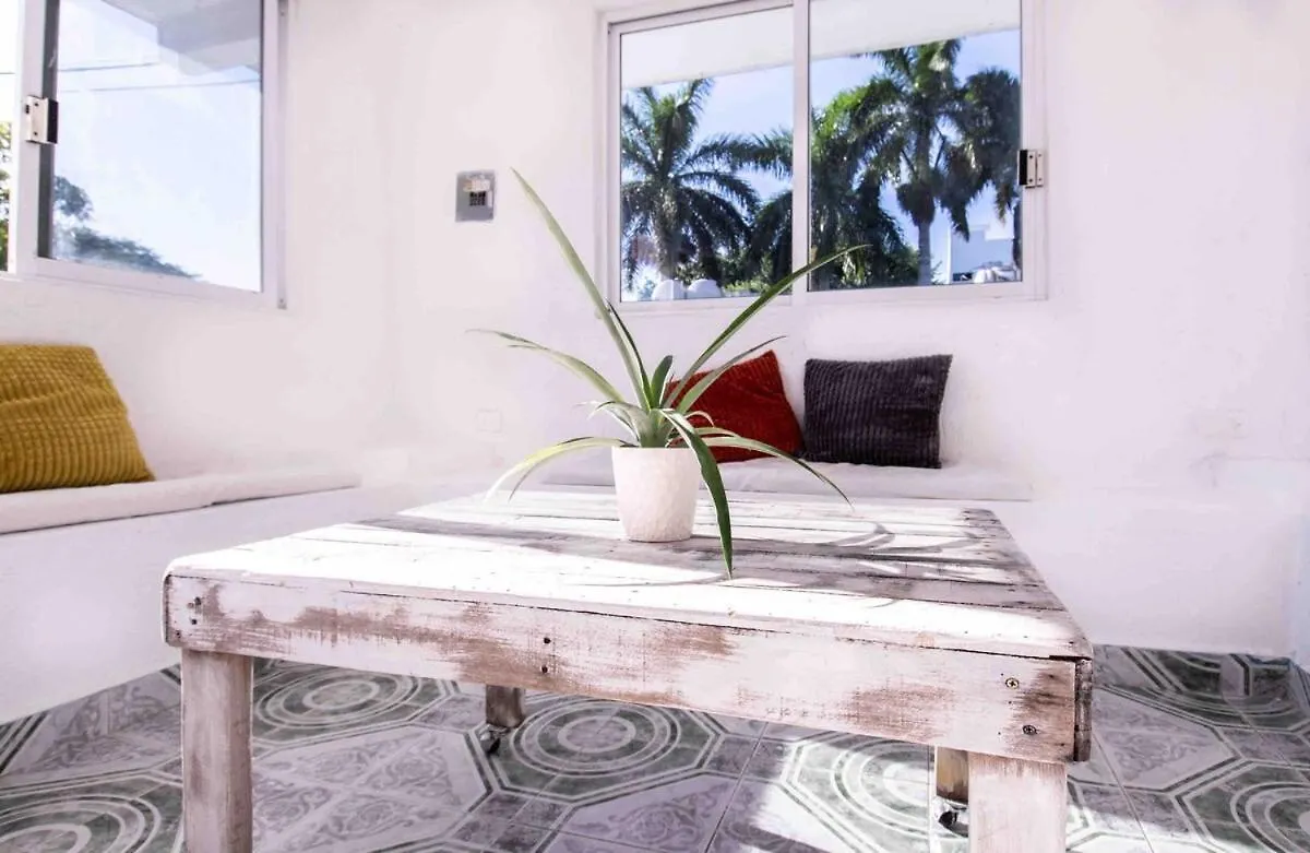 Centrally Located Apartment 2 Blocks From The Sea Cozumel