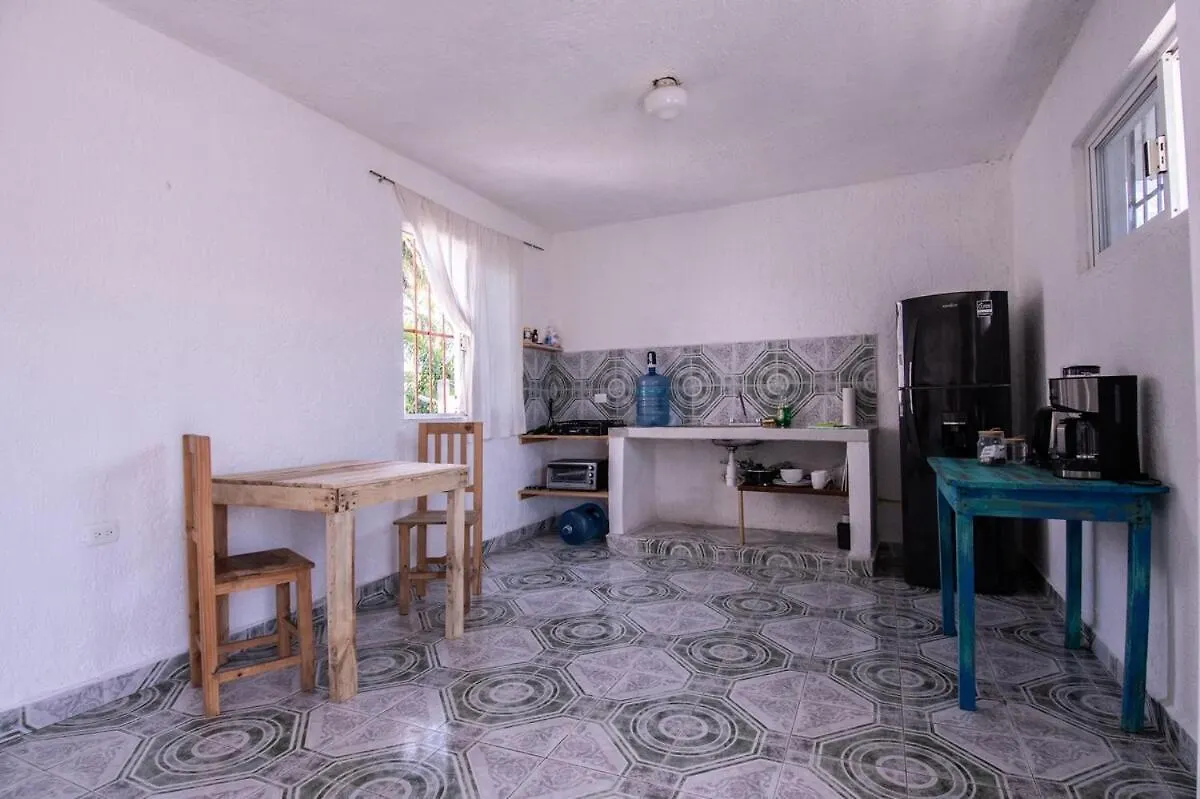 Centrally Located Apartment 2 Blocks From The Sea Cozumel