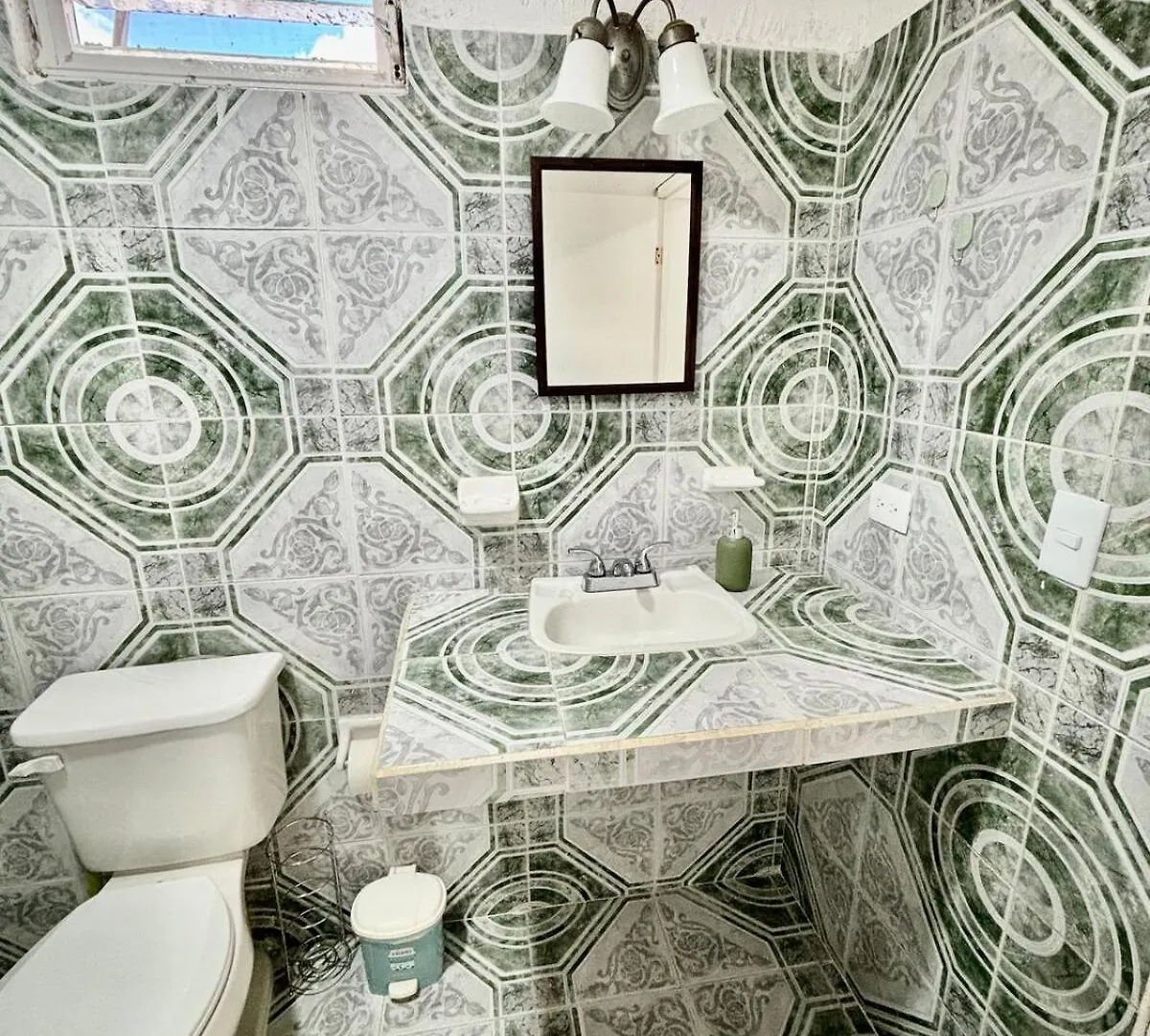 Centrally Located Apartment 2 Blocks From The Sea Cozumel