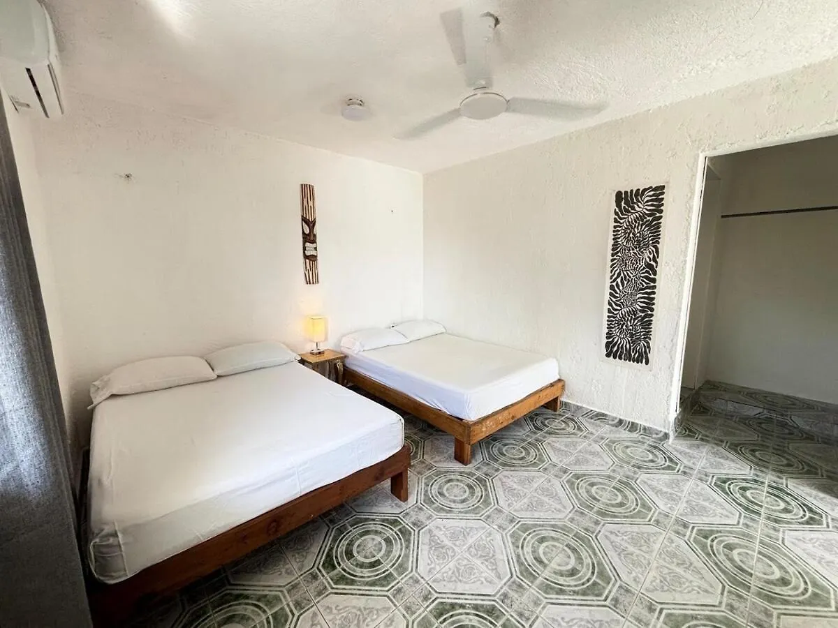 Centrally Located Apartment 2 Blocks From The Sea Cozumel